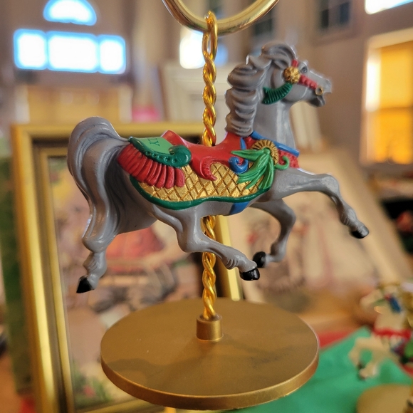 Hallmark 1989 Carousel Horse Christmas Ornaments (4) ~ GUC - Picture 14 of 16